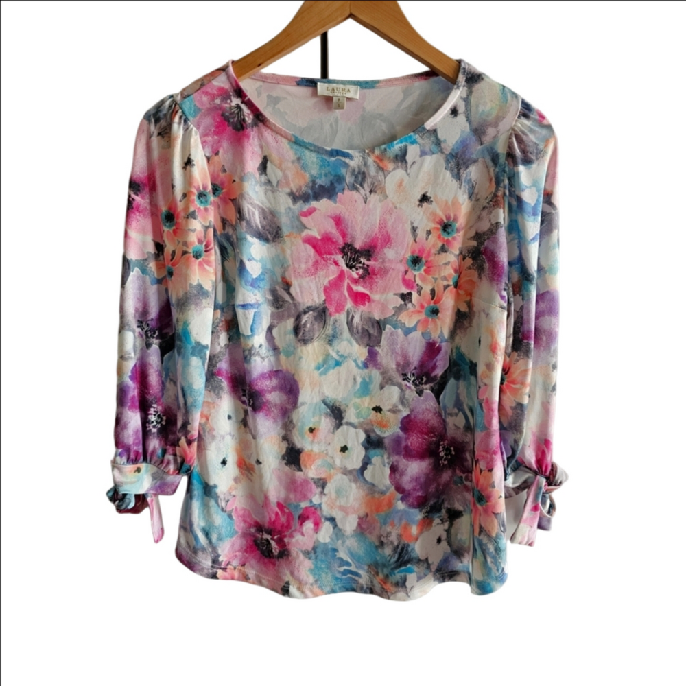 Laura Summer Airy Breezy Floral Blouse
